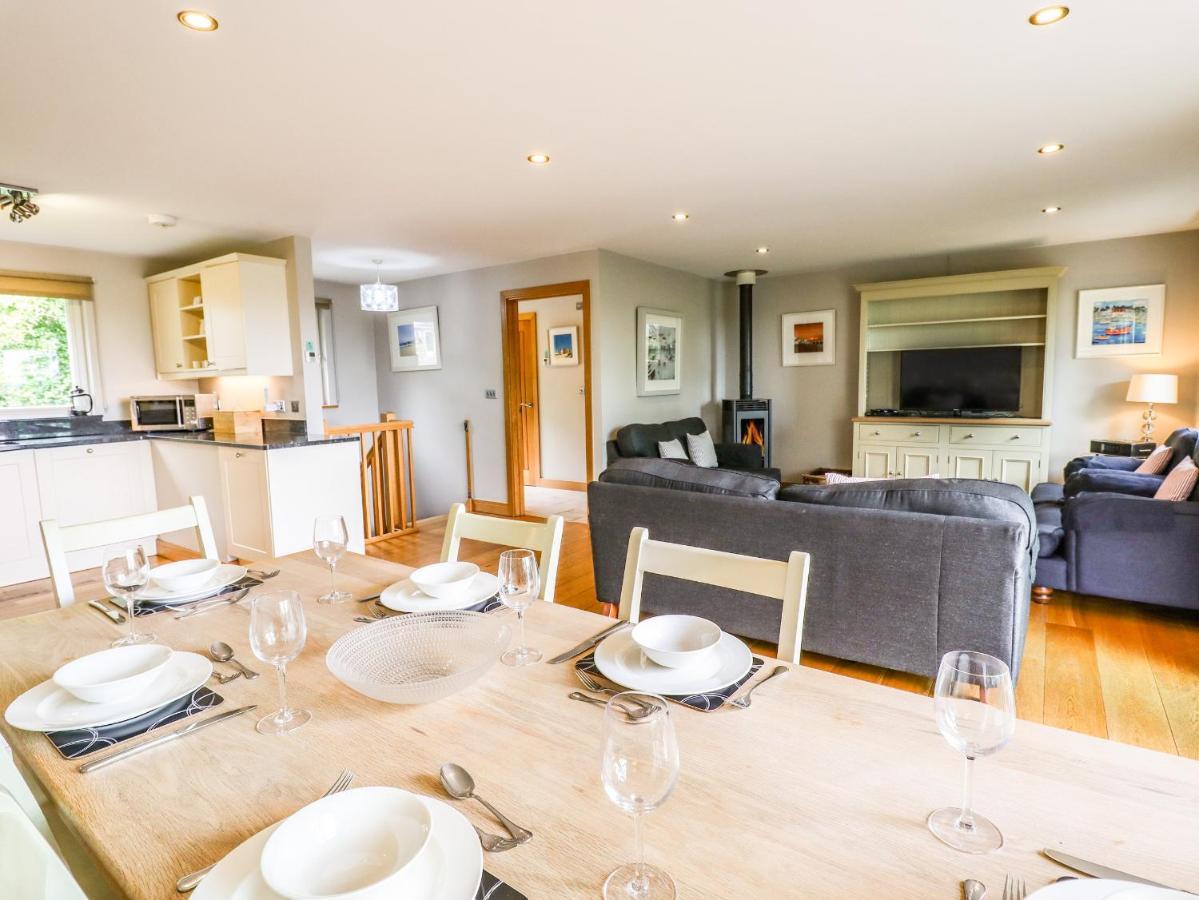 Villa Swandown, 20 Poldon à Chard Extérieur photo